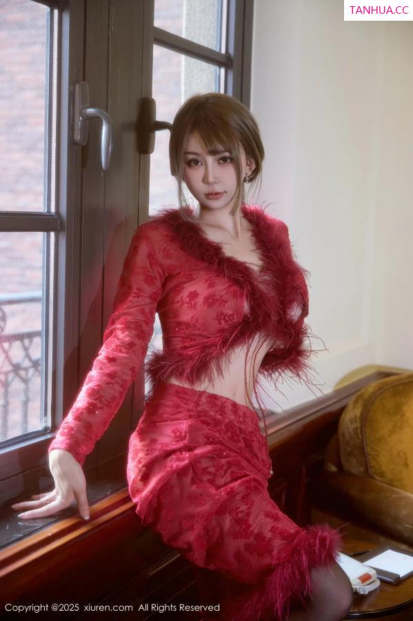   [XiuRen]高清写真图 2025.10.10 No.10848 Zoe柚柚 复古服饰第20张图片